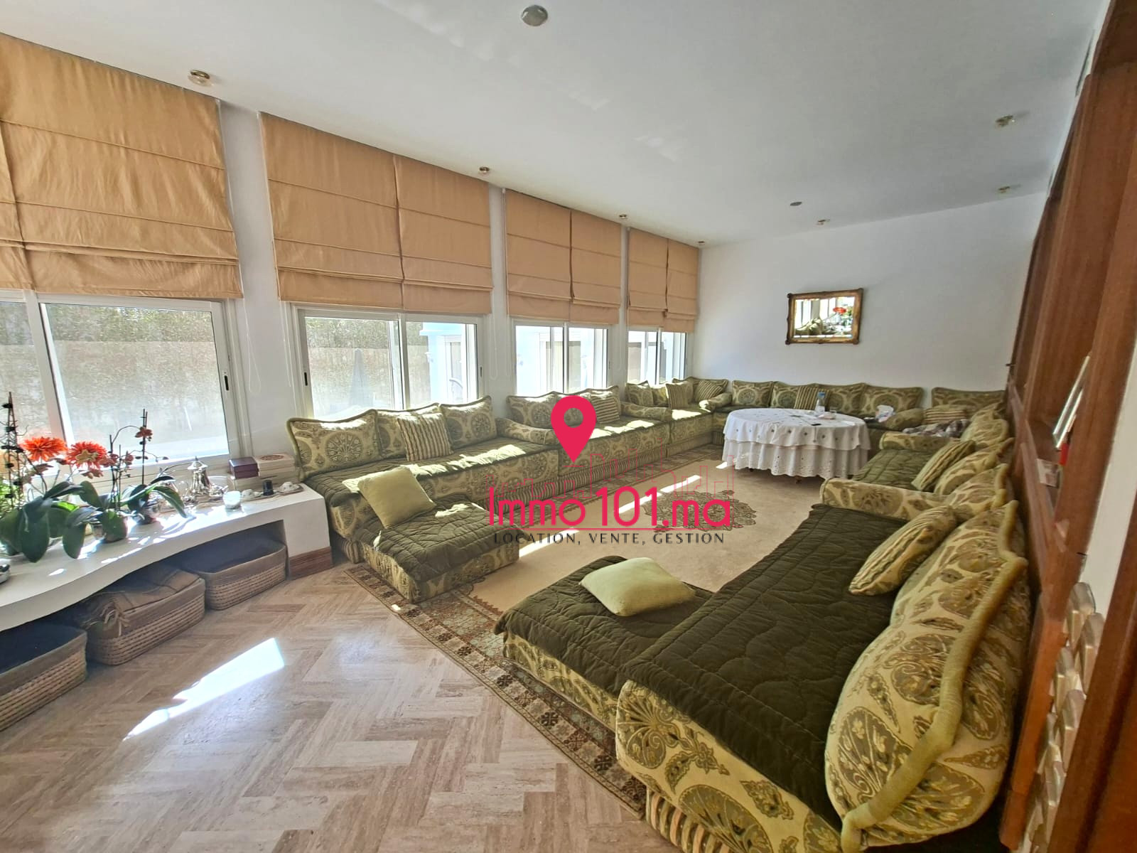 Villa à vendre à Souissi AYV2415